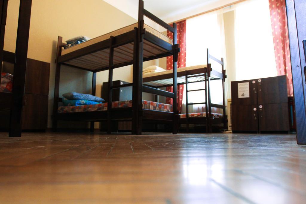 Hollywood Home Hostel Lviv Bilik gambar