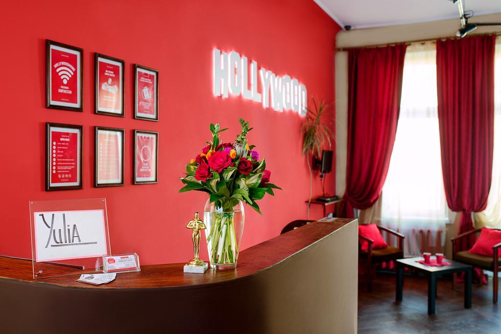 Hollywood Home Hostel Lviv Luaran gambar